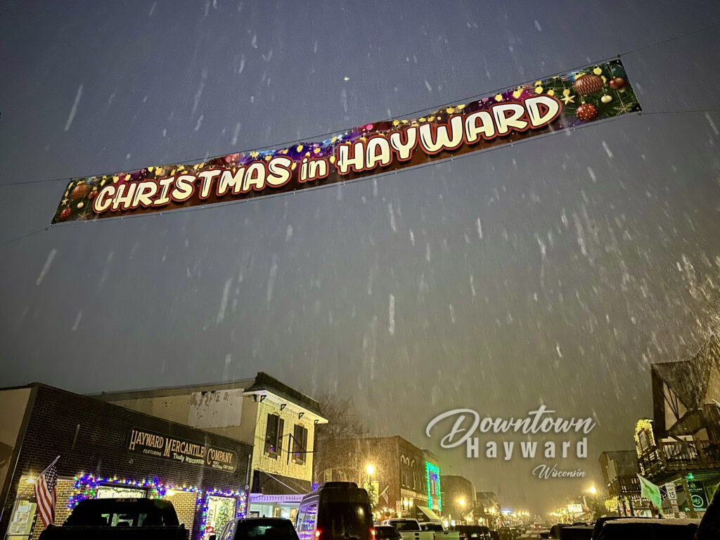 Christmas In Hayward Let it snow!